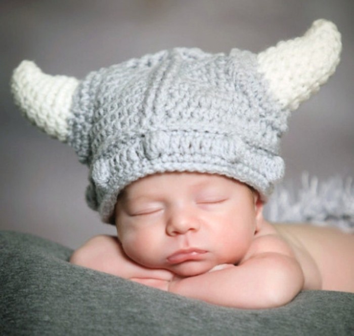 32b4927ccff6d5a71d6ff8f7d7e24757 20 Marvelous & Catchy Crochet Hats for Newborn babies