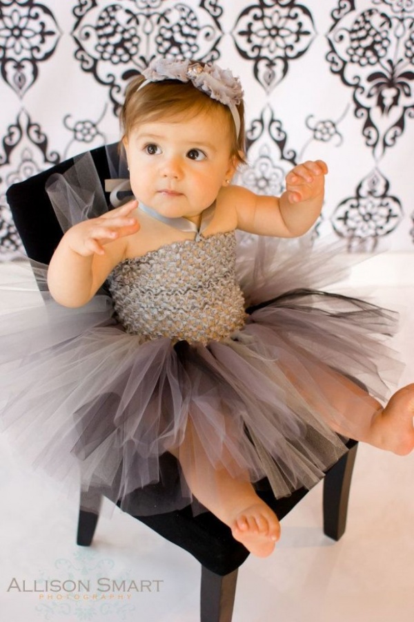 5b8b9fffeb1f37feba92821f8637ba5b 25 Magnificent & Dazzling Collection of Crochet Dresses for Baby Girls