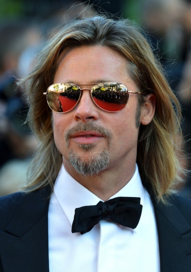 Celebrity-mirrored-sunglasses-9 18+ Stylish Men's Fashion Trends Expected in 2022