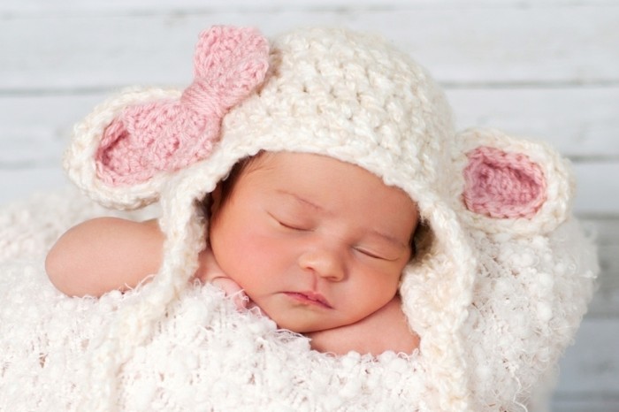 Newborn-Lamb-Hat 20 Marvelous & Catchy Crochet Hats for Newborn babies