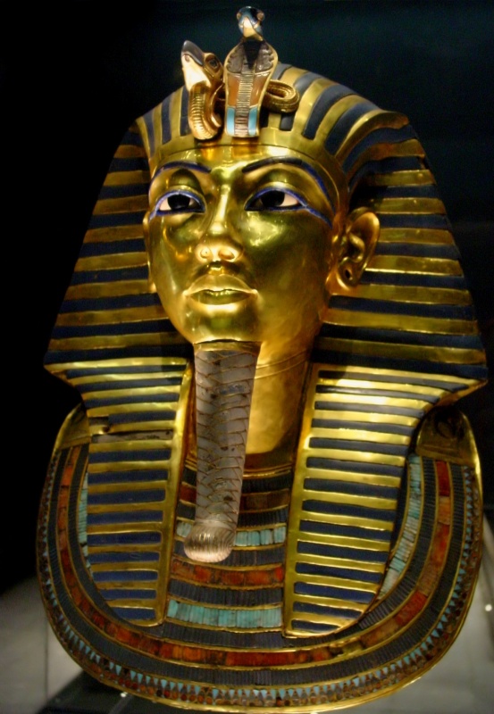Tuthankhamun_Egyptian_Museum 39 Most Famous Pharaohs Gold Statues