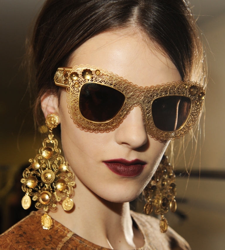 dolce-and-gabbana-fw-2014-mosaic-women-collection-the-sunglasses-and-earrings 20+ Hottest Women's Sunglasses Trending For 2021