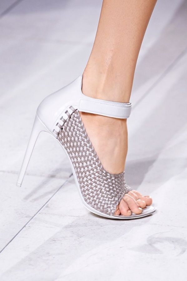 20+ Hottest Shoe Trends For Women In Next Spring & Summer