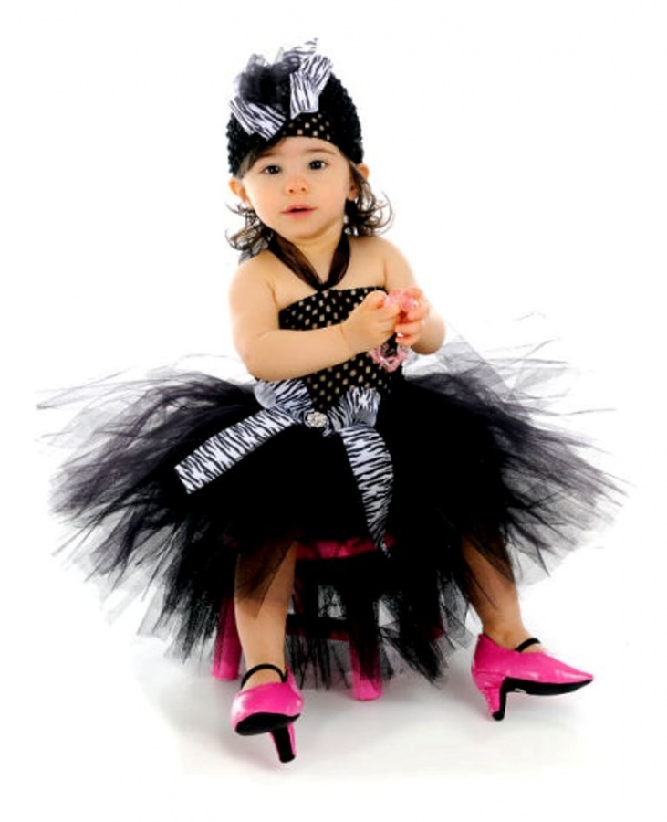 poshzebra 25 Magnificent & Dazzling Collection of Crochet Dresses for Baby Girls