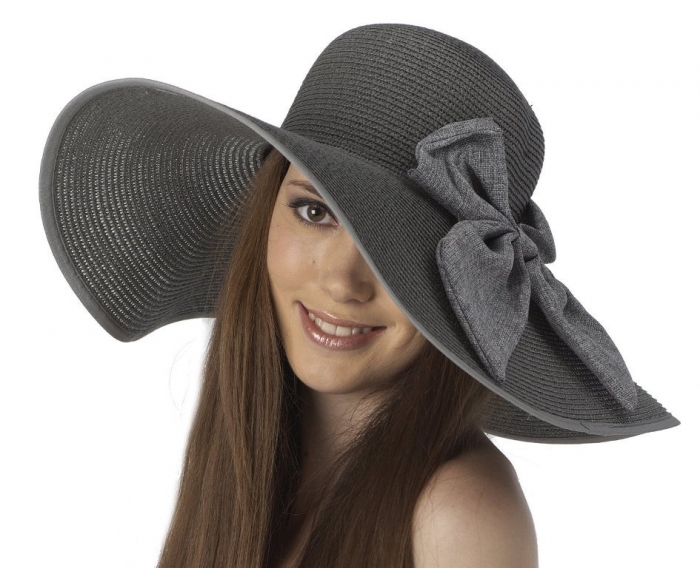 10 Hottest Women’s Hat Trends For Summer