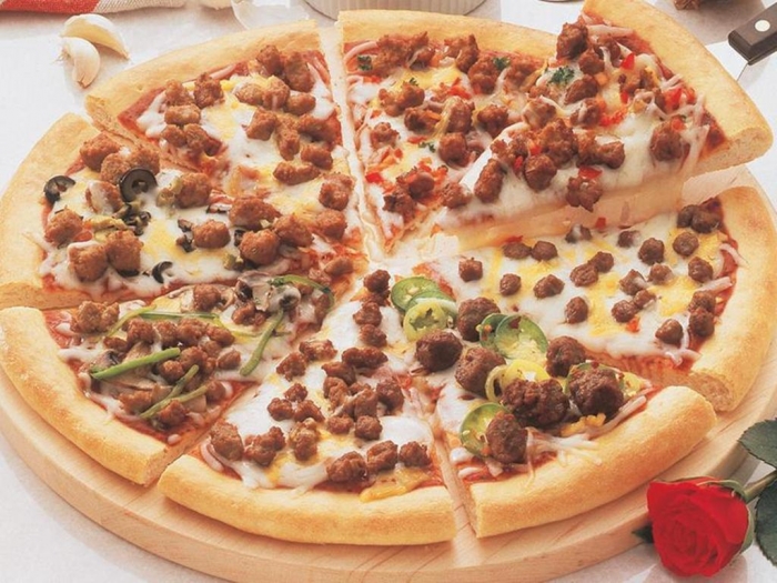 15 Healthiest Food Trends You Must Follow 15 Pizza_in_lakewood_sausage_4