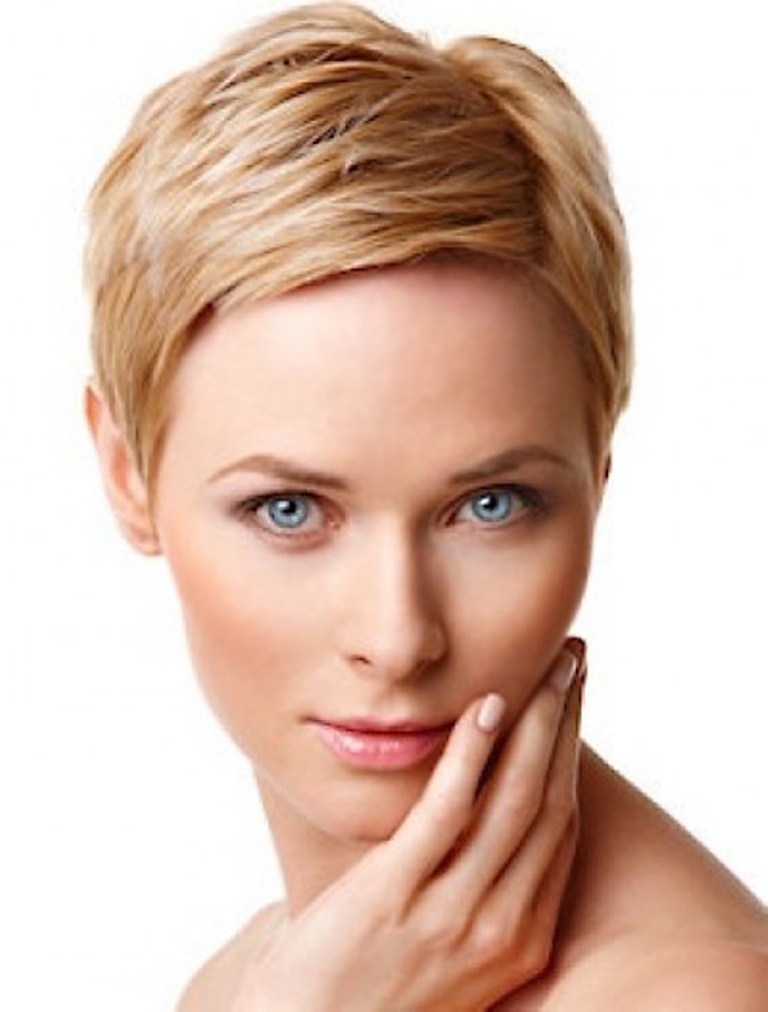 good-short-haircuts-for-fine-hair-round-face-2014 25+ Short Hair Trends for Round Faces Chosen for 2021