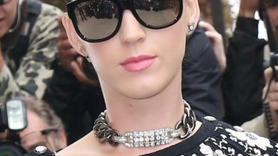 katy perry style chanel fashion show paris fashion week sunglasses chain necklace bun hair 20+ Hottest Necklace Trends Coming for Summer - 7