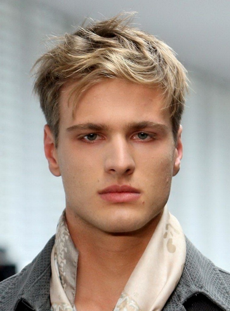 Latest 20+ Men's Hair Trends Coming for Spring & Summer 2022