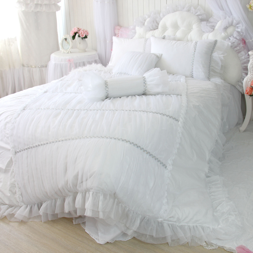 How to Choose the Perfect Bridal Bedspreads 11 651860030_994