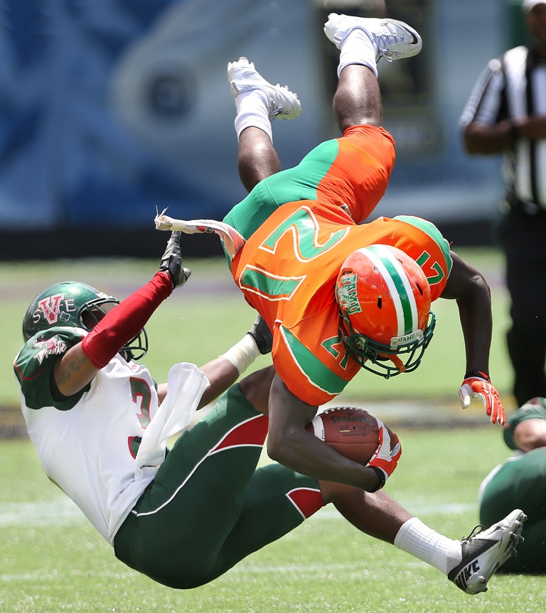 7 Must See Hardest Football Hits … Pouted Magazine