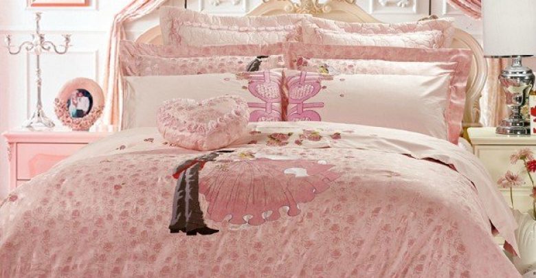 Free shipping 5pieces Queen size Luxury wedding bedding set elegant emboridery bedding How to Choose the Perfect Bridal Bedspreads - wedding bedrooms 1