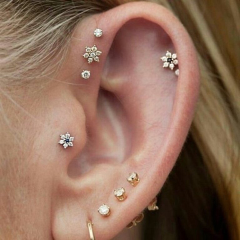 25 Pieces Of Body Jewelry To Enhance Your Body’s Beauty