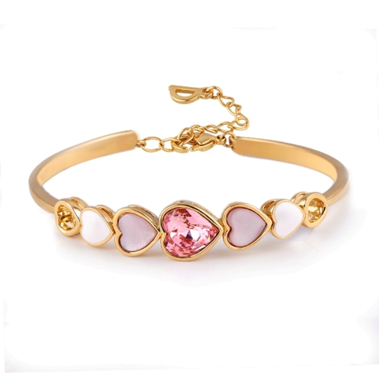 Why Do Women Love Heart Jewelry? 4 bracelet