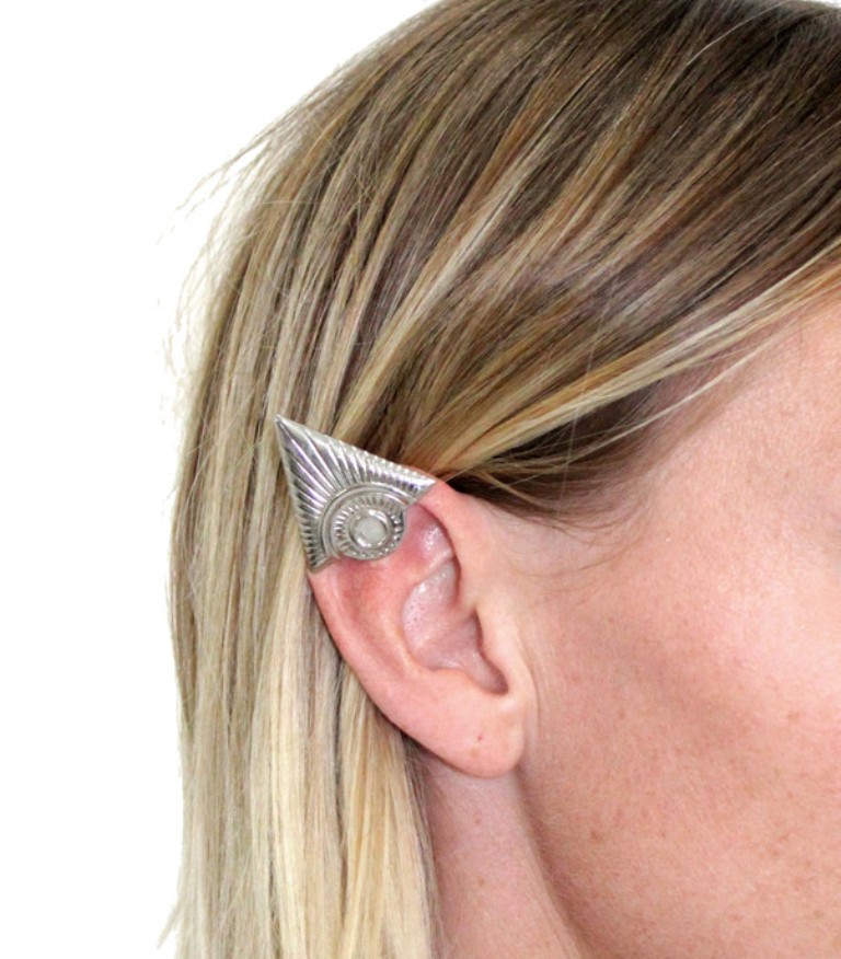illuminate-elf-ear-cuff-litter-jewelry-fashion-by-he 25 Pieces of Body Jewelry to Enhance Your Body’s Beauty