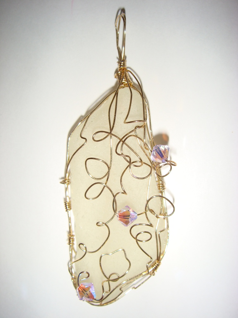 25 Pieces of Elegant & Fashionable Glass Jewelry 14 my-first-cage2