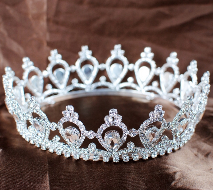 556464 Be Like a Queen with Your Crown [79 Newest Trends...]