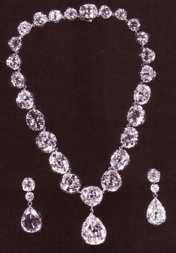 6371a23c96d32719d78ce94b13b9ac31 25 Victorian Jewelry Designs Reflect Wealth & Beauty