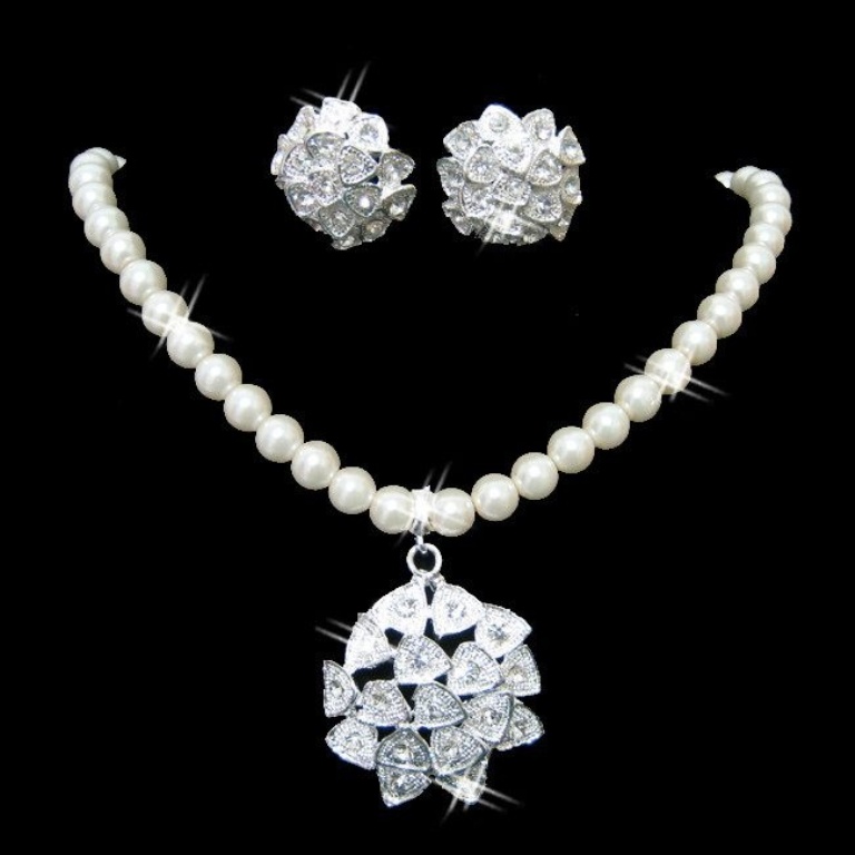 How to Choose Bridal Jewelry for Enhancing Your Beauty 25 71
