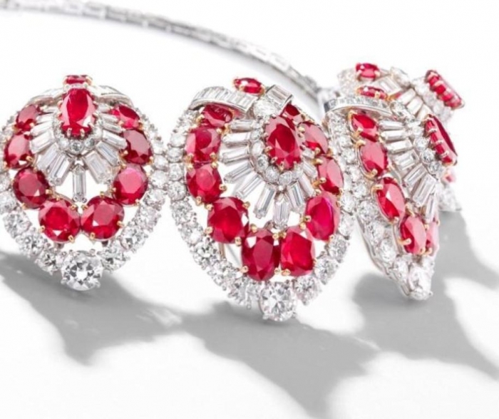 Let’s Discover Jewelry Secrets about Gold & Diamonds 9 Cartier-ruby-and-diamond-jewelry