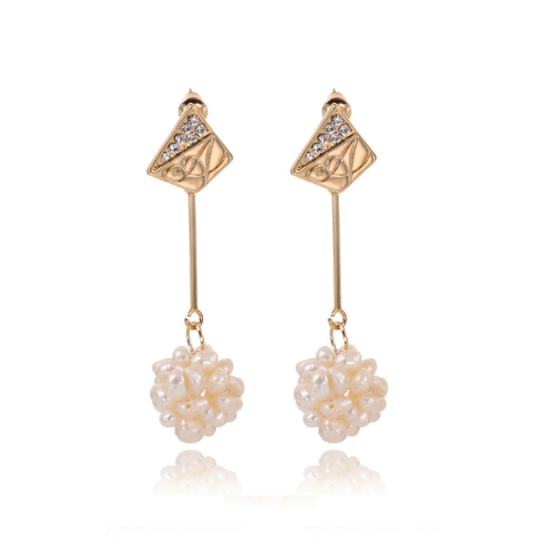 How to Take Care of Your Pearl Jewelry 24 Cluster_Pearl_Straight_Dangle_Earrings__26413_zoom