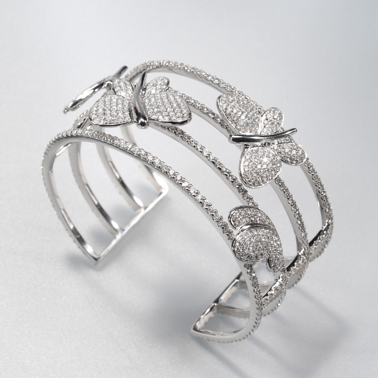 How to Take Care of Your Diamond Jewelry 25 Winstar Jewelry Manufacturer Limited_3D611Diamond Bangle_Hong Kong