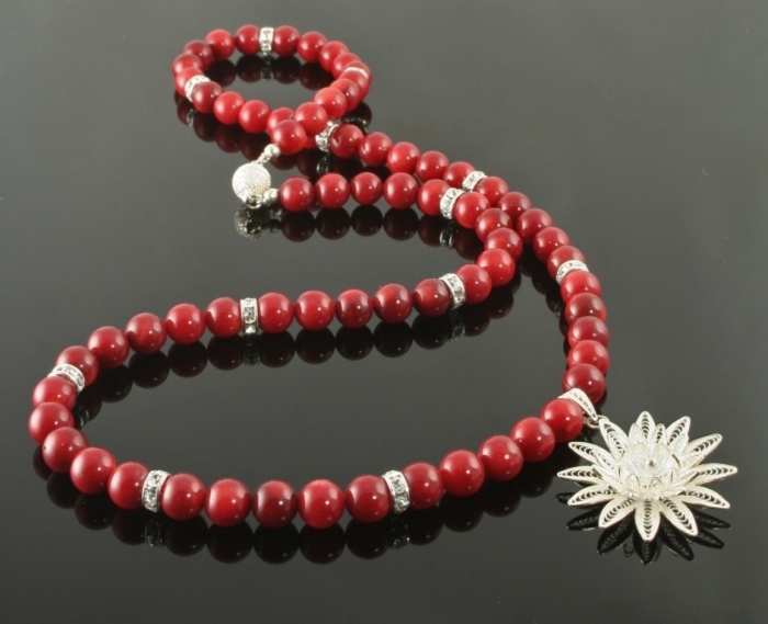 Coral Jewelry as a Magnificent Type of Jewelry from the Sea 30 bb032_deepest_red_black