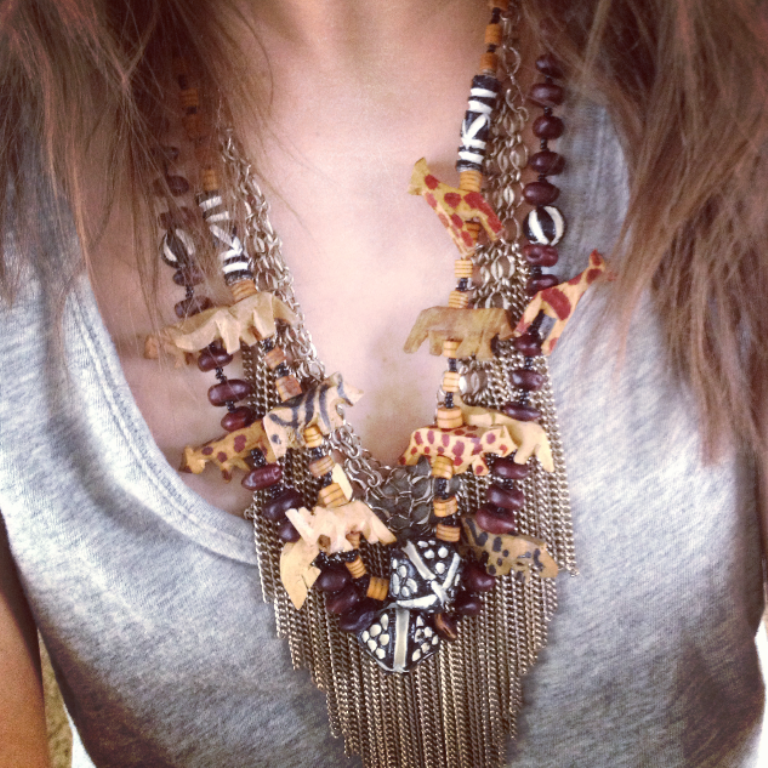 Look Fashionable by Layering Your Jewelry 24 hipline