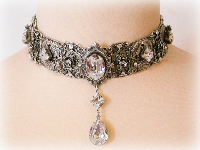 il_fullxfull.384410686_n034 25 Victorian Jewelry Designs Reflect Wealth & Beauty