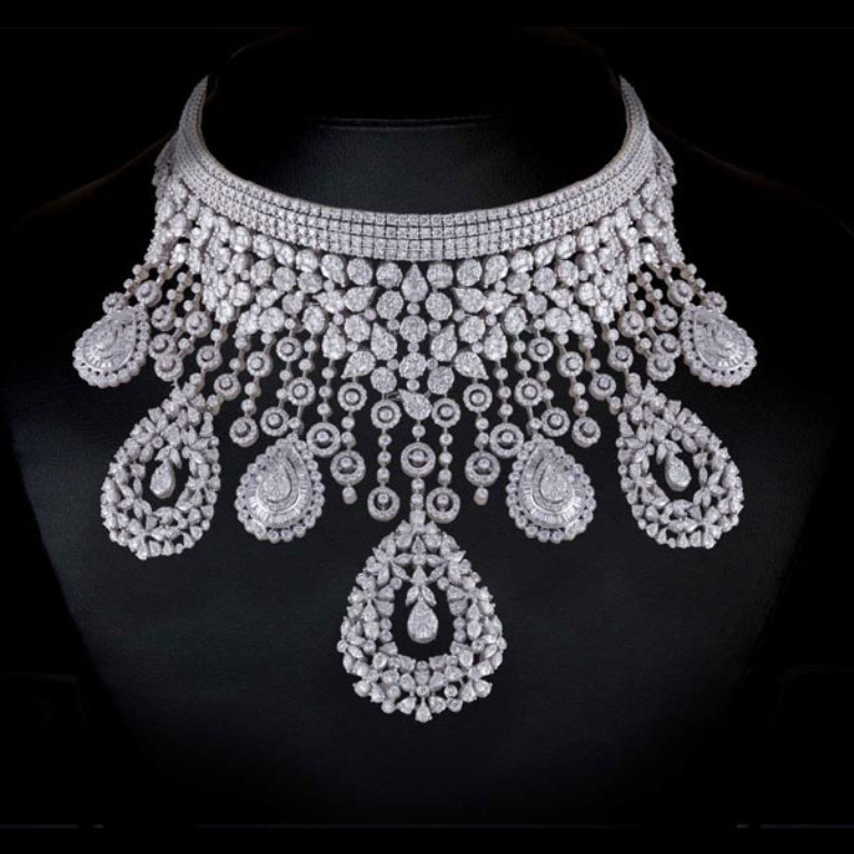 indian-diamond-jewellery-designs-157