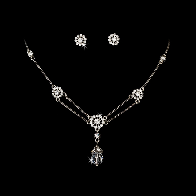 How to Choose the Right Wedding Jewelry for Your Bridesmaids 15 ne981clr 0069