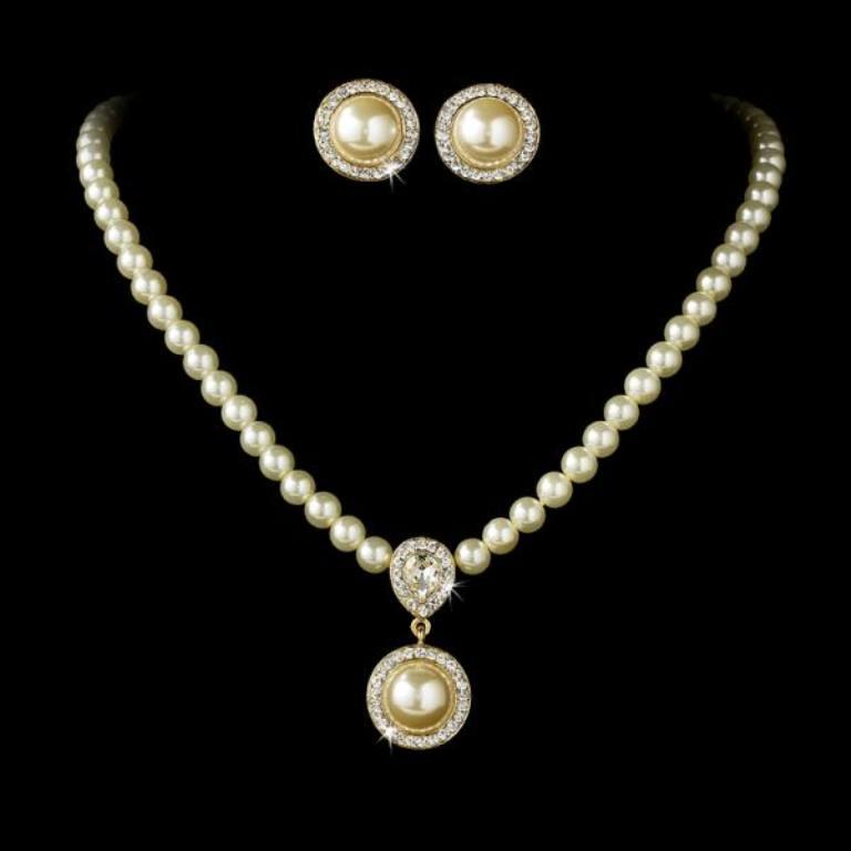 victorian-jewellery 25 Victorian Jewelry Designs Reflect Wealth & Beauty