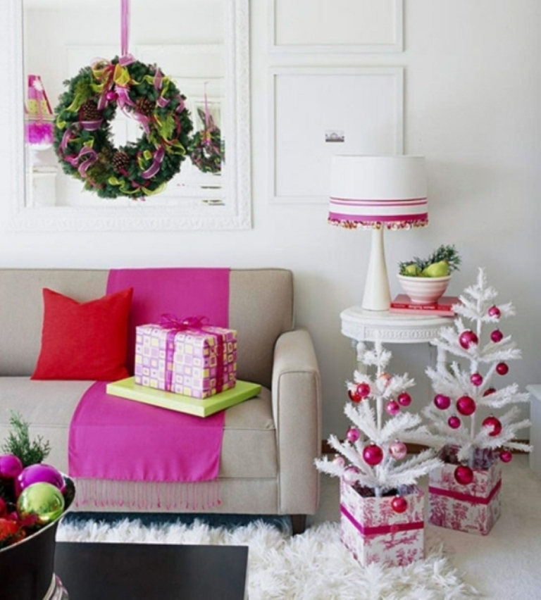 24 Latest & Hottest Christmas Trends 15 Christmas-tree-decorations-white-small-trees-living-room