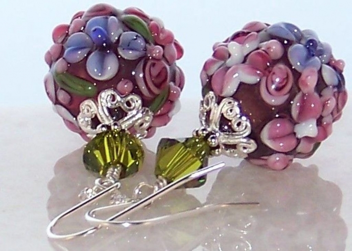 Glass Beads for Creating Romantic & Fashionable Jewelry Pieces 21 J-238.1L