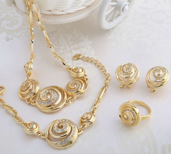 Seashell Jewelry as a Natural Gift 26 Lovely-Design-Wholesale-font-b-Sea-b-font-font-b-Shell-b-font-Shape-Gold-Peru