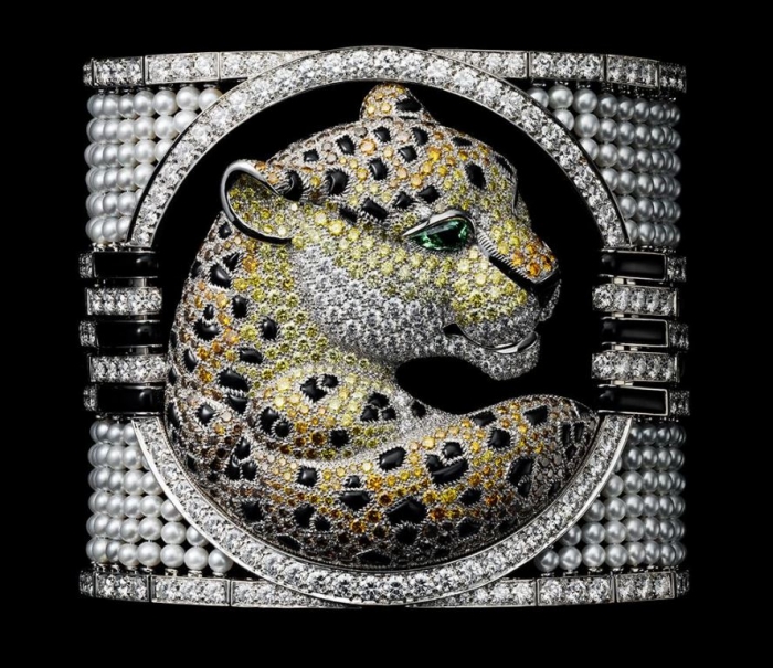 The Rarest Yellow Diamonds & Their Breathtaking Beauty 27 Platinum-cultured-pearls-yellow-diamonds-brown-diamonds-orange-diamonds-onyx-tsavorite-garnet-eyes-brilliants.