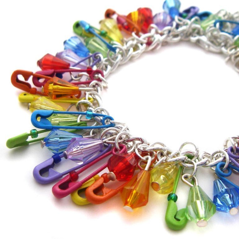 Rainbow_Safetypin_Bracelet_by_fairy_cakes