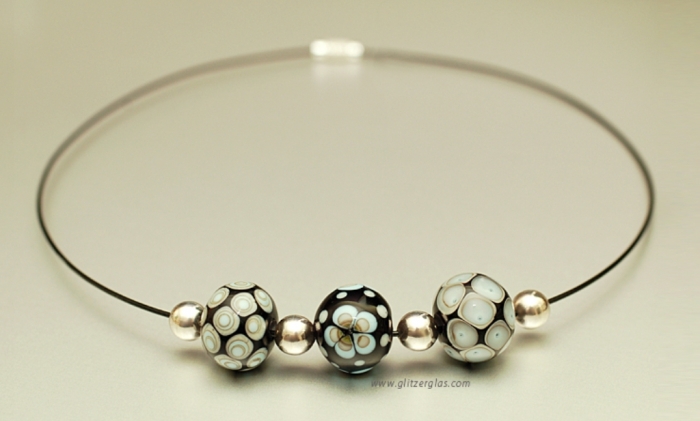 Glass Beads for Creating Romantic & Fashionable Jewelry Pieces 24 data.immoserver