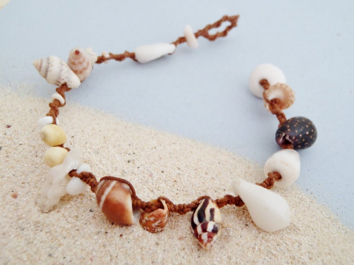 Seashell Jewelry As A Natural Gift