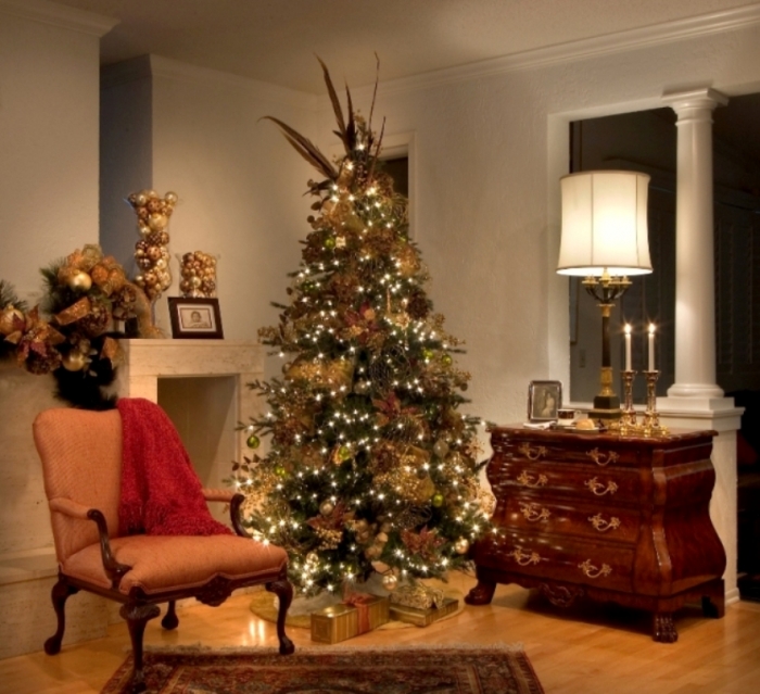 24 Latest & Hottest Christmas Trends 23 ivory_feathers-no-window