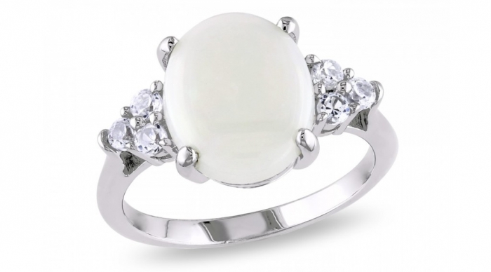 white-opal-engagement-rings-8ovidtt0