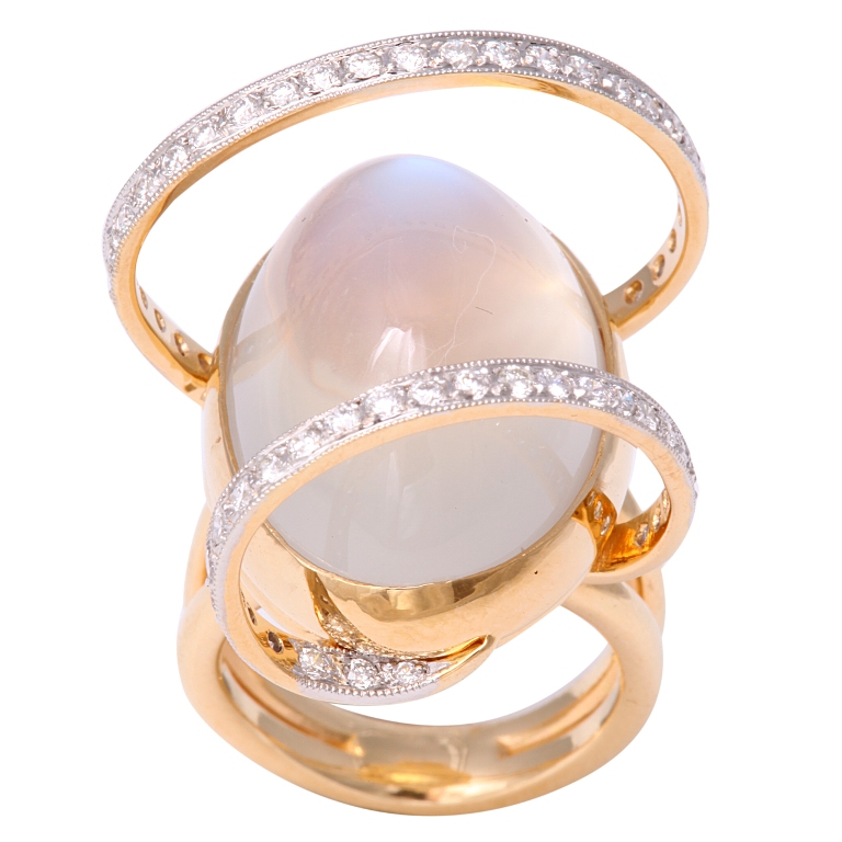 x Moonstone Jewelry Offers You Fashionable Look & Healing properties
