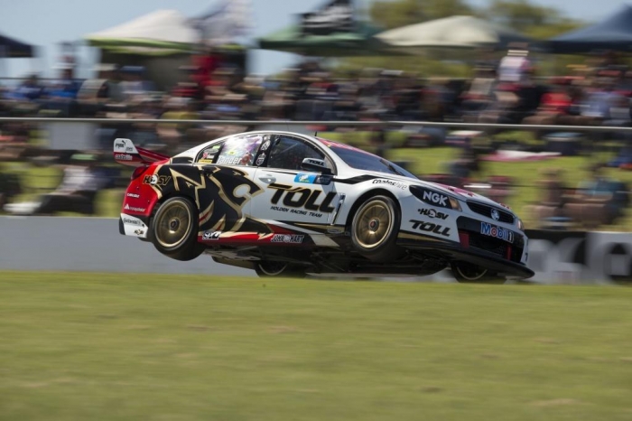 2-Tander-EV04-13-8984 Who Is the Winner in V8 Supercars Championship?