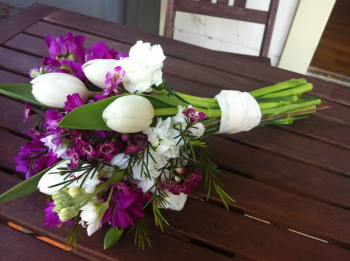 purple-and-white-tulip-bouquet How to Increase the Beauty of White Tulip Flowers