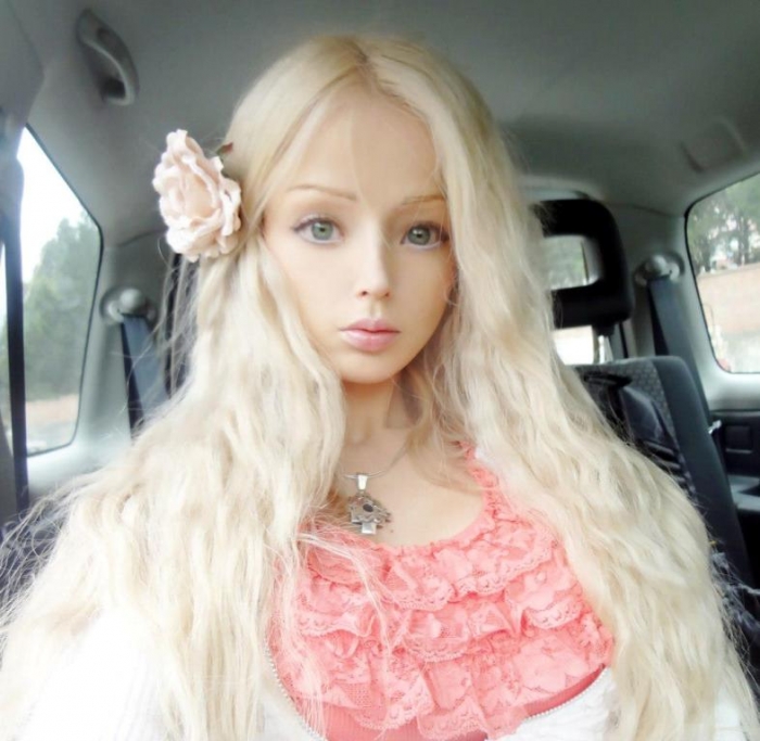 valeria-lukyanova-human-barbie-38 18 Newest & Youngest Barbie Girls in The World