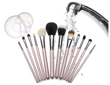 How Can I Clean My Make up Brushes How Can I Clean My Make-up Brushes? - clean your make-up brush 1