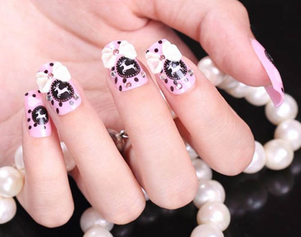 70 Hottest & Most Amazing 3D Nail Art Designs 70 3D Nail Art Designs (31)