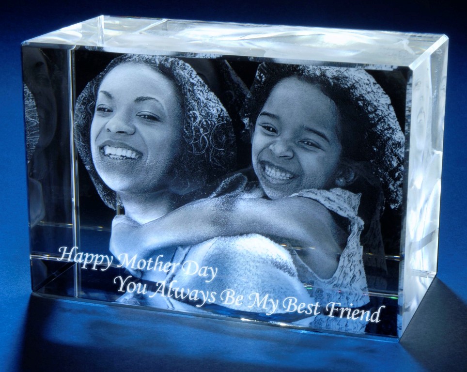 3D Portraits in Glass (26)