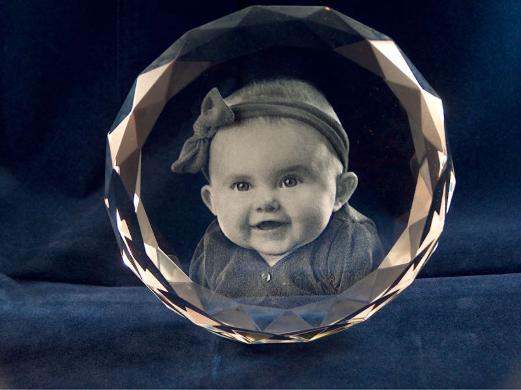 3D Portraits in Glass (32)