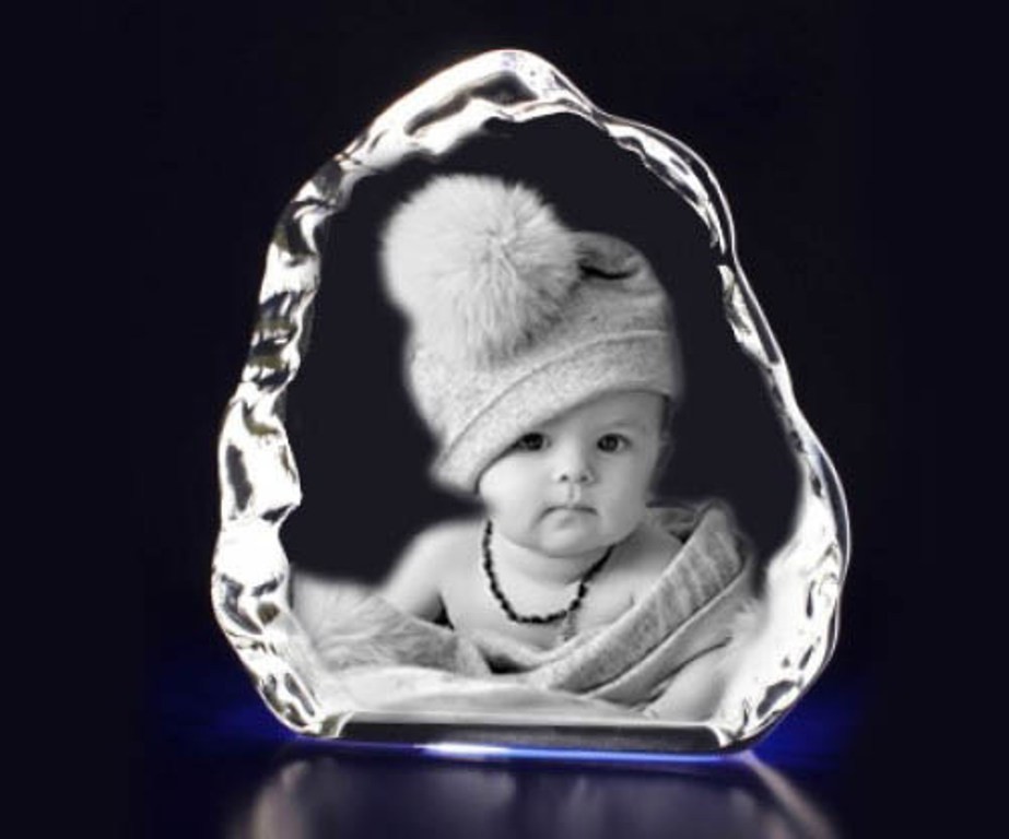 3D Portraits in Glass (33)